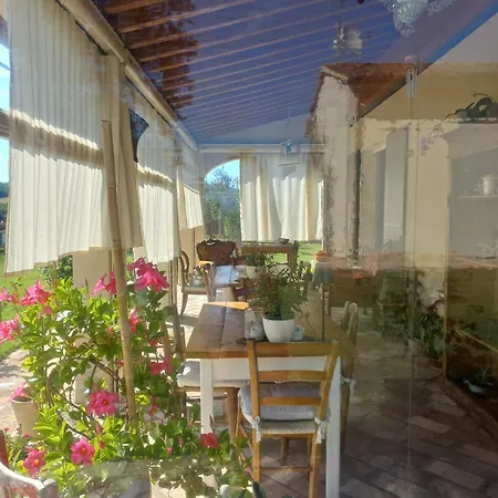 Beb Montefratta Bed & Breakfast