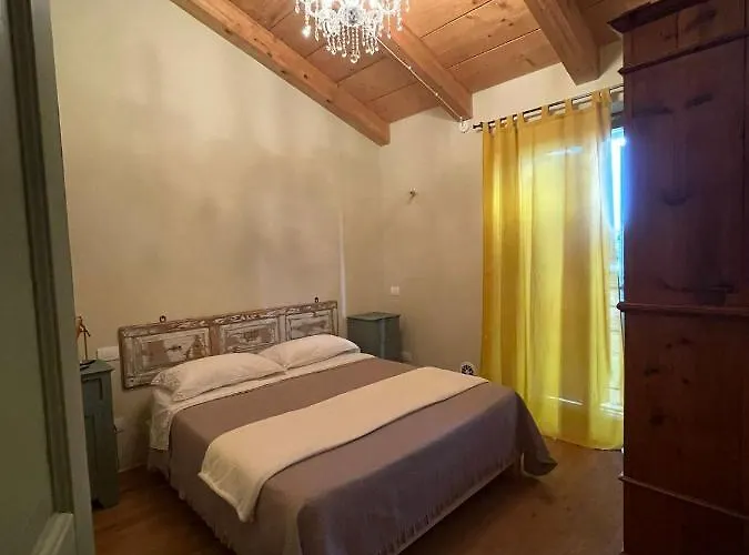 לינה וארוחת בוקר Beb Montefratta 3*