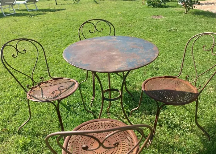 Bed & Breakfast Beb Montefratta 3*